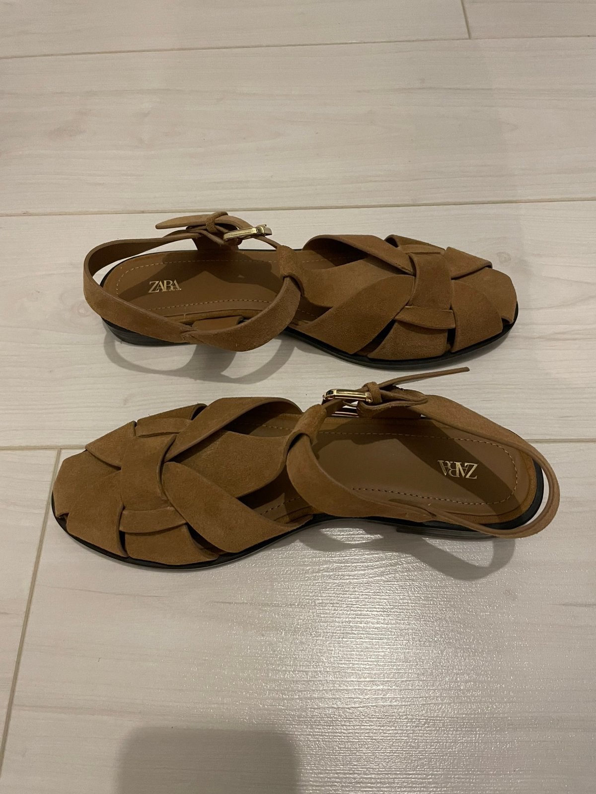 Zara suede sandalen, maat 39, Ophalen of Verzenden, Zo goed als nieuw, Bruin, Sandalen of Muiltjes