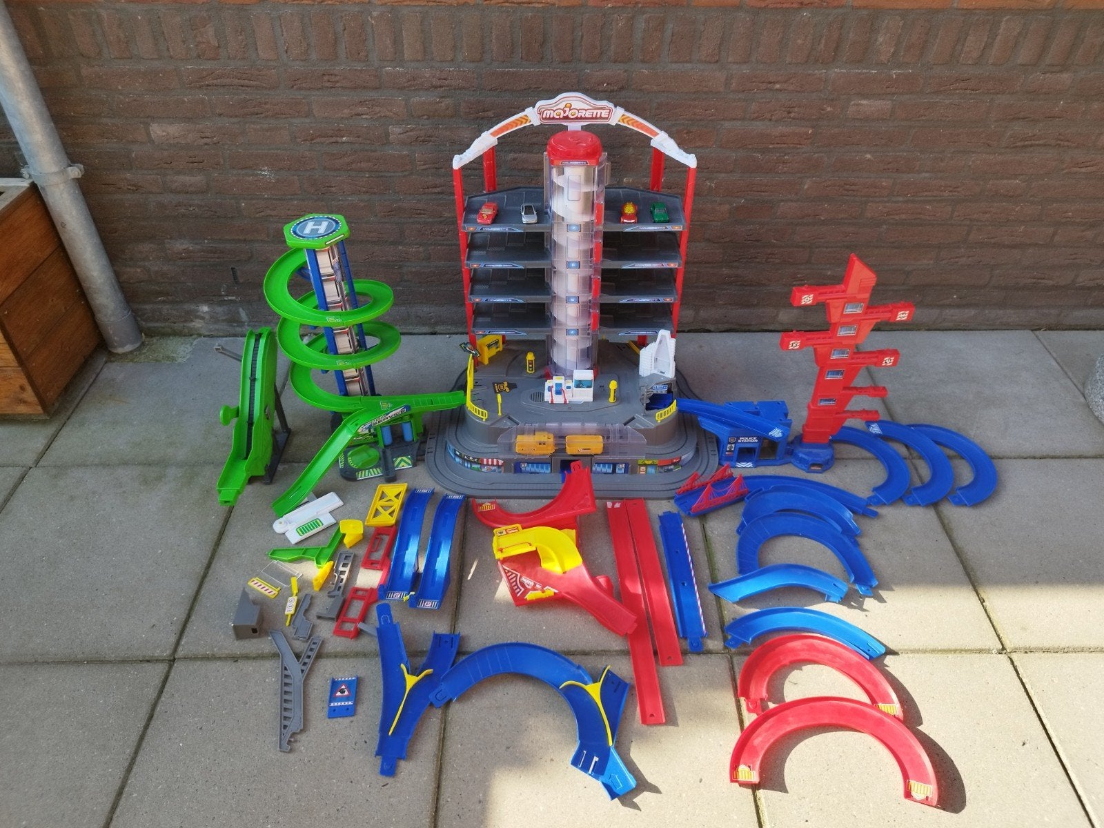 Garage Majorette met ass, Kinderen en Baby's, Speelgoed | Racebanen, Ophalen of Verzenden, Gebruikt, Handmatig, Overige merken