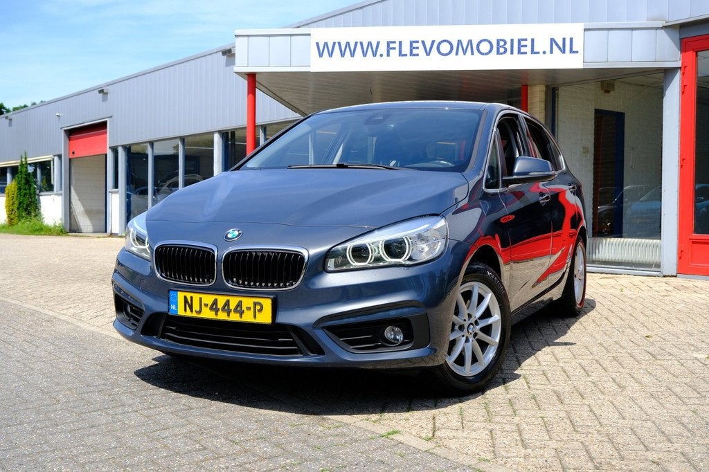 BMW 2-serie Active Tourer 216i Executive Navi|Clima|LMV, Auto's, Voorwielaandrijving, Stof, Gebruikt, Euro 6