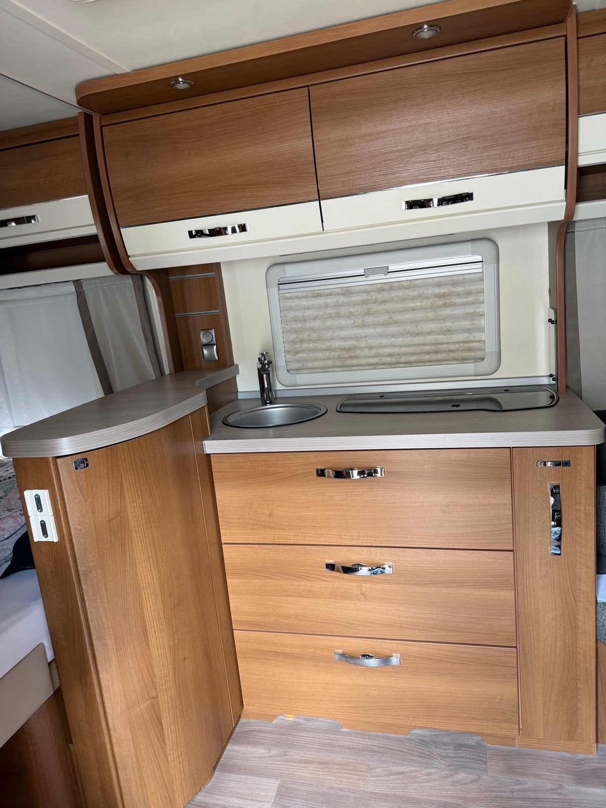 Tabbert Da Vinci 700KD met aparte kinderkamer, Caravans en Kamperen, Caravans, Vast bed, Rondzit, Tabbert, 7 tot 8 meter