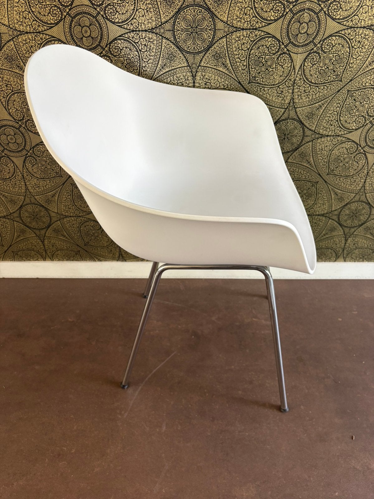 Mooie witte design stoel, Ophalen, Zo goed als nieuw, Wit, Vijf, Zes of meer stoelen