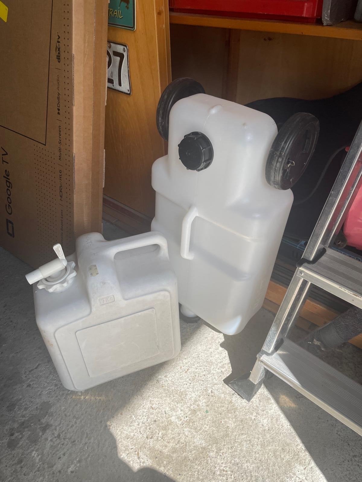 Watertanks voor caravan of camper, Ophalen, Gebruikt