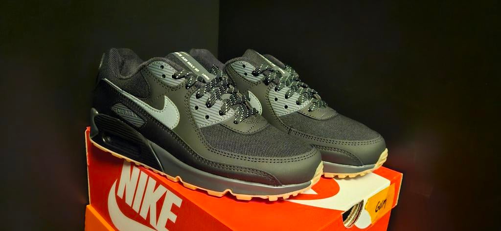 Nike air max black gum MT43, Ophalen of Verzenden, Nieuw, Zwart