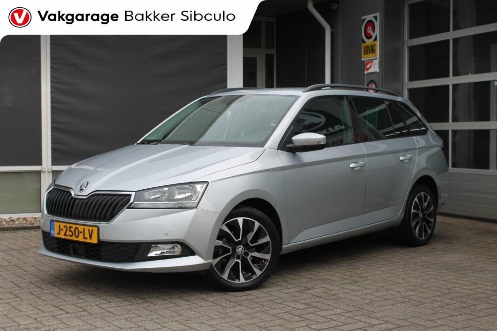 Skoda FABIA 1.0 TSI Business Edition ADAPTIVE CRUISE NAVI TR, Auto's, Voorwielaandrijving, Parkeersensor, Gebruikt, 95 pk
