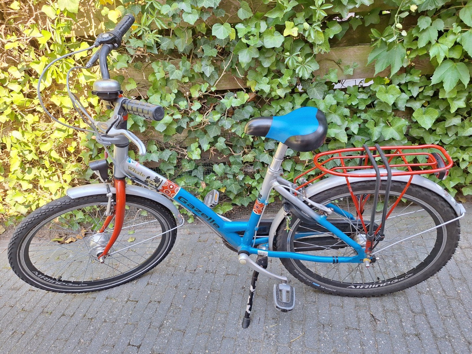 Gazelle Whale kinderfiets, blauw met oranje, 24 inch, Fietsen en Brommers, Ophalen, Gebruikt, Gazelle, Terugtraprem
