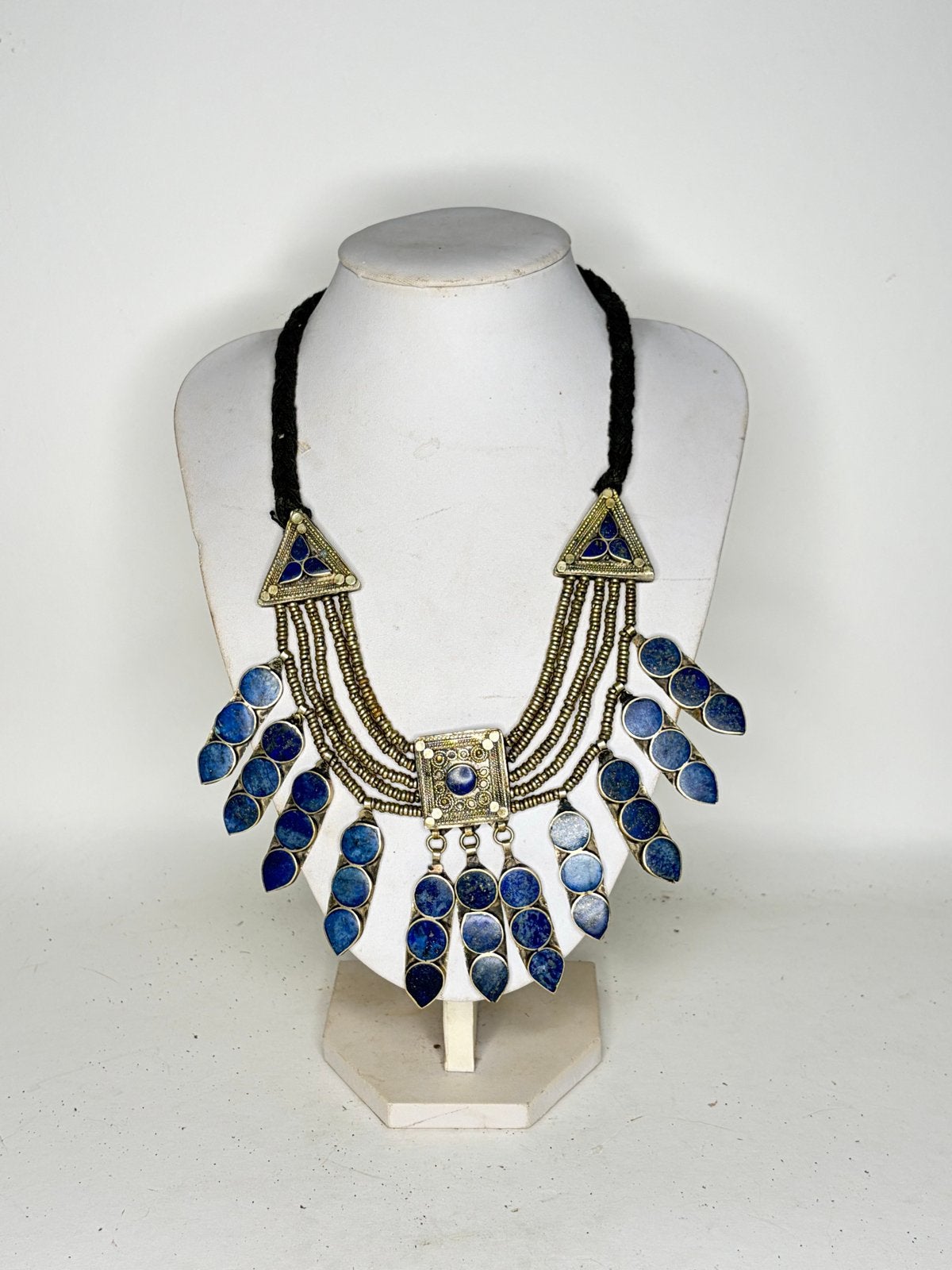 Unieke Afghaanse Lapis Lazuli Ketting - Handgemaakt, Blauw, Ophalen of Verzenden, Zo goed als nieuw, Steen of Mineraal