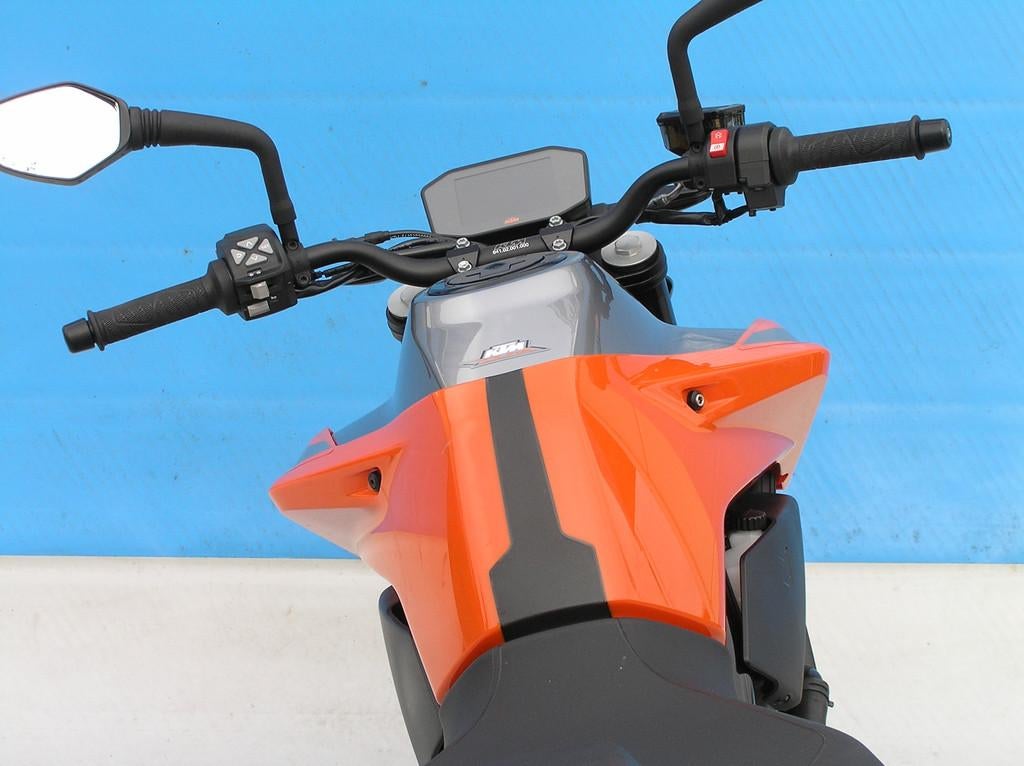 KTM 790 DUKE AKRAPOVIC (bj 2019), Bedrijf, - 1-
-  -, NL, Info@ktm.nl, Naked bike