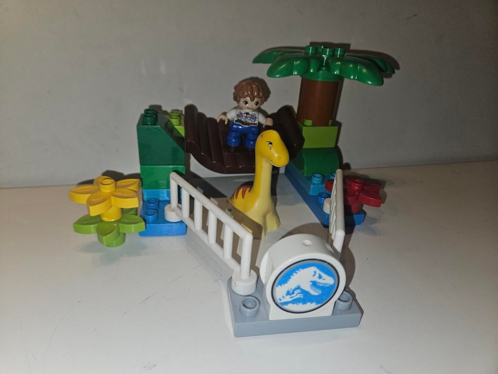 Lego Duplo 10879 Jurassic World bijna compleet, Inclusief minifiguren, Gebruikt, Jurassic World, Ophalen of Verzenden