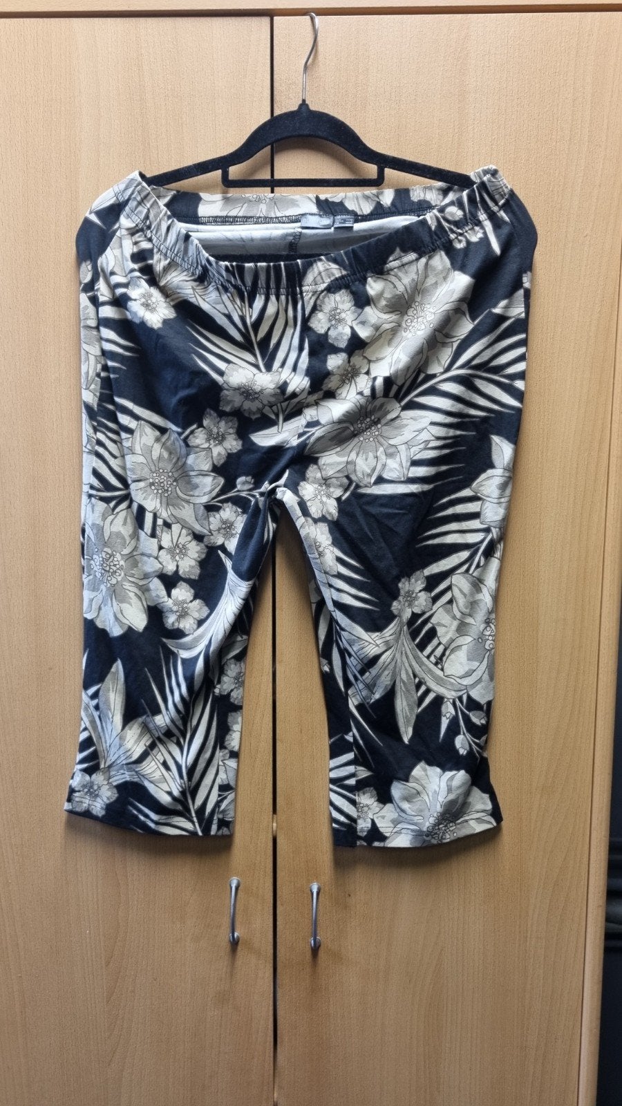 Zgan Capri Legging Bonprix Maat 44/46, Kleding | Dames, Legging, Bonprix, Meerkleurig, Ophalen of Verzenden