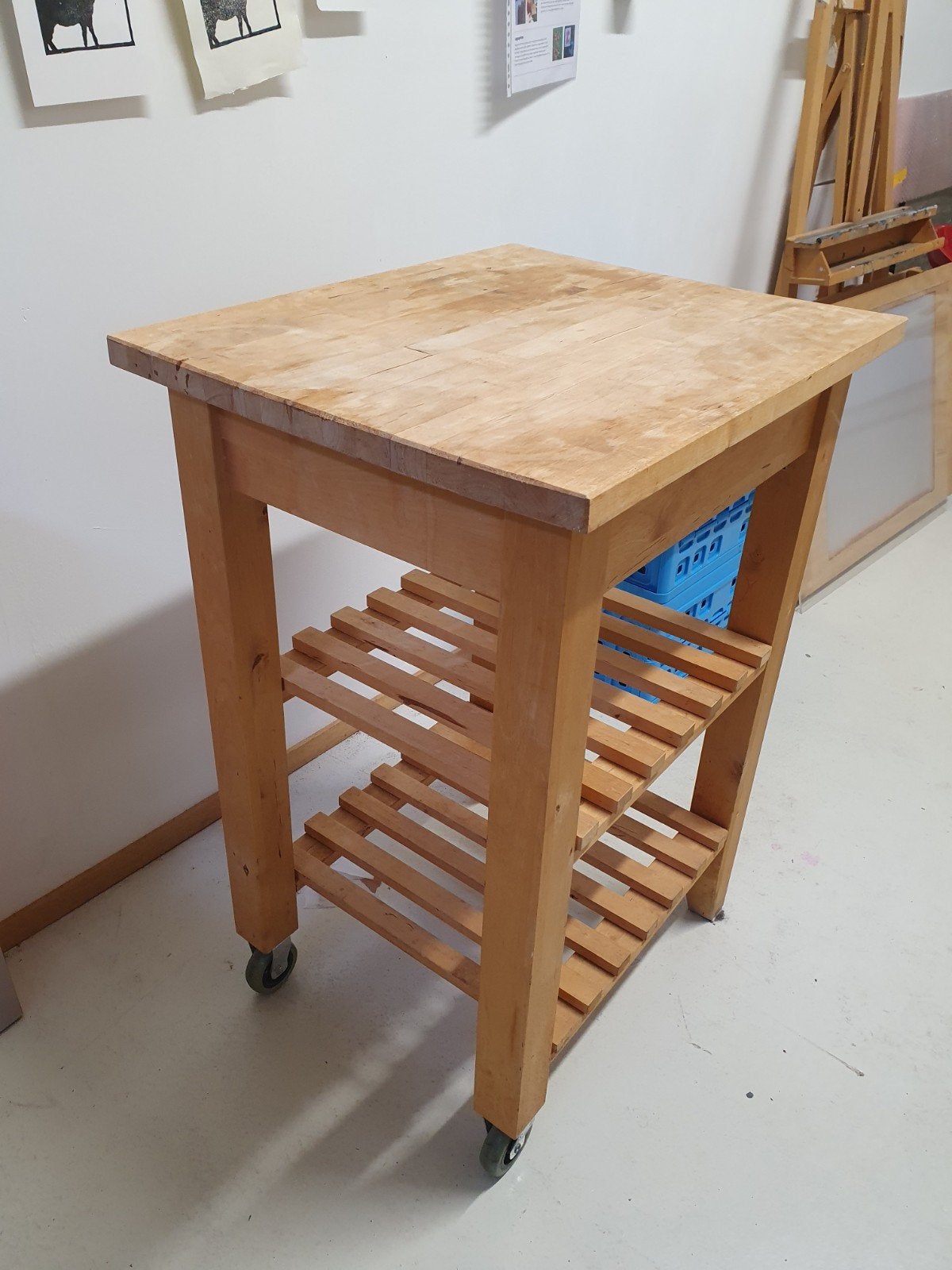 Hakblok / Keukentrolley met 2 wieltjes - 80x60x50 cm, Ophalen, Gebruikt, Hout, Keukentrolley