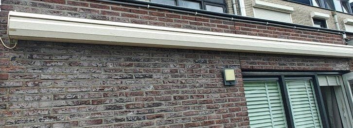 Sunpoint Knikarmscherm - Wit, Elektrisch, 450+ cm breed, Tuin en Terras, Zonneschermen, Ophalen of Verzenden