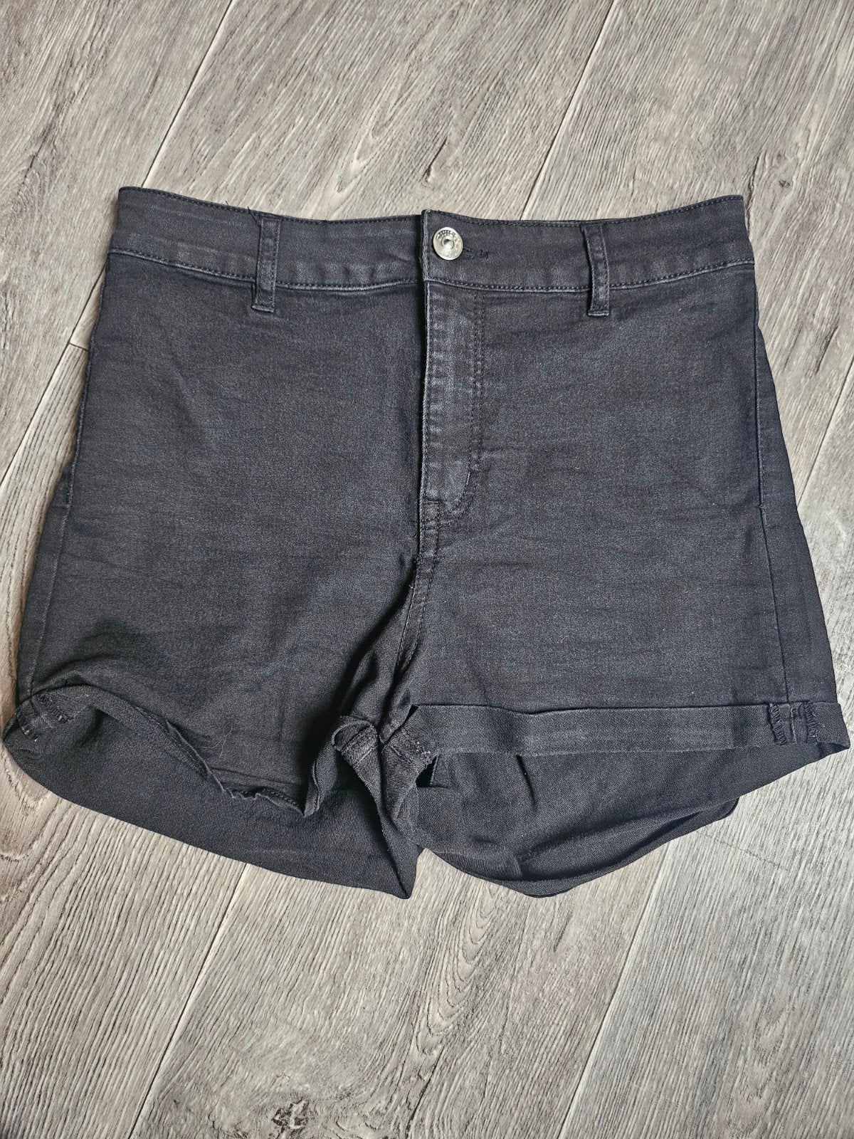 Zwarte H&M Divided spijkershort - Maat 38, H&M Divided, Ophalen of Verzenden