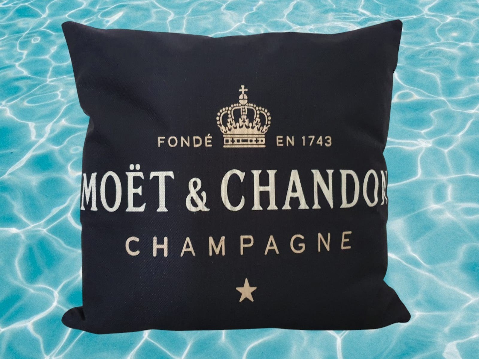 Luxe kussenhoesjes van MOËT & CHANDON ‼️, Ophalen of Verzenden, Nieuw, Zwart, Vierkant