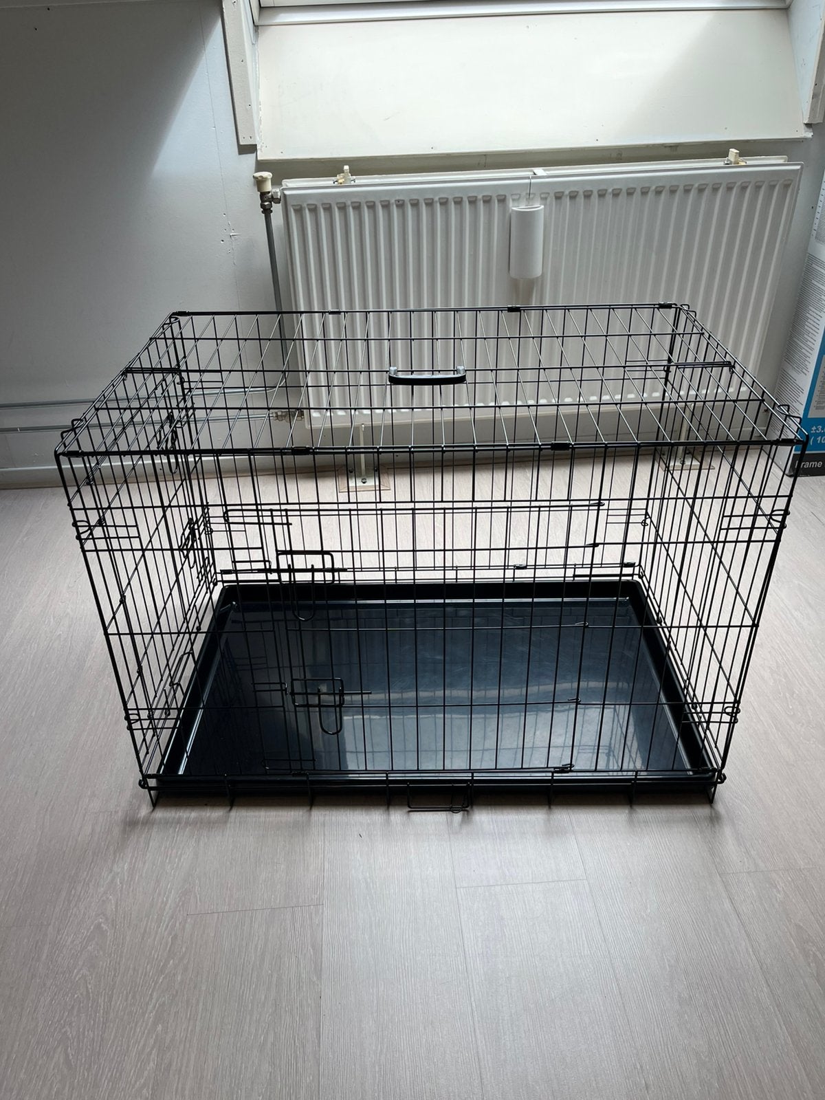 Adori hondenbench zwart zgan 92bx57dx64h cm, Dieren en Toebehoren, Hondenbenches, Ophalen, Zo goed als nieuw