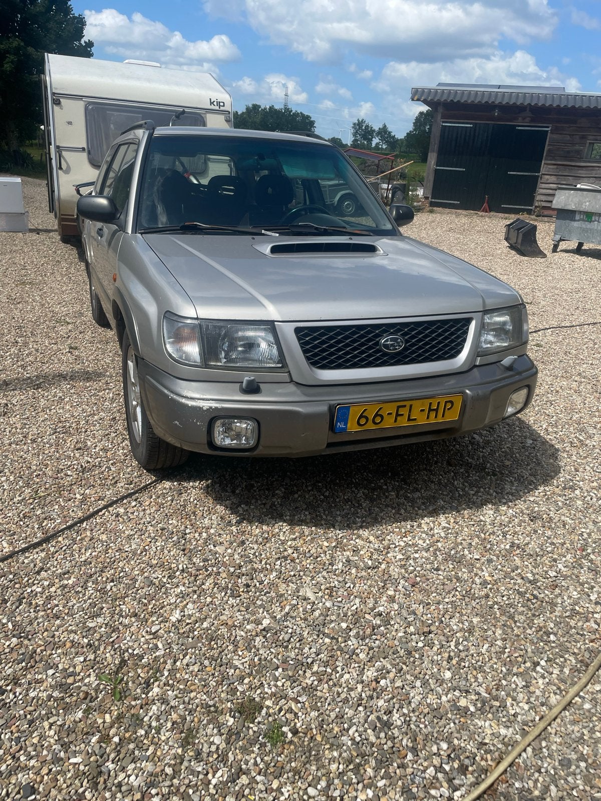 Subaru Forester 2.0 Turbo 2000 Grijs, Auto's, 1994 cc, 1380 kg, 1800 kg, 4 cilinders