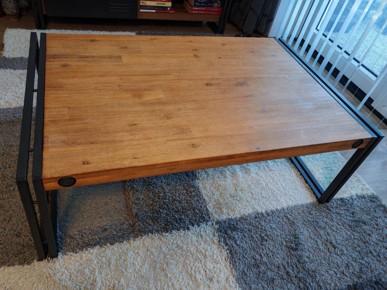 Salontafel met houten blad en metalen onderstel, 100 tot 150 cm, 50 tot 100 cm, Zo goed als nieuw, Industrieel