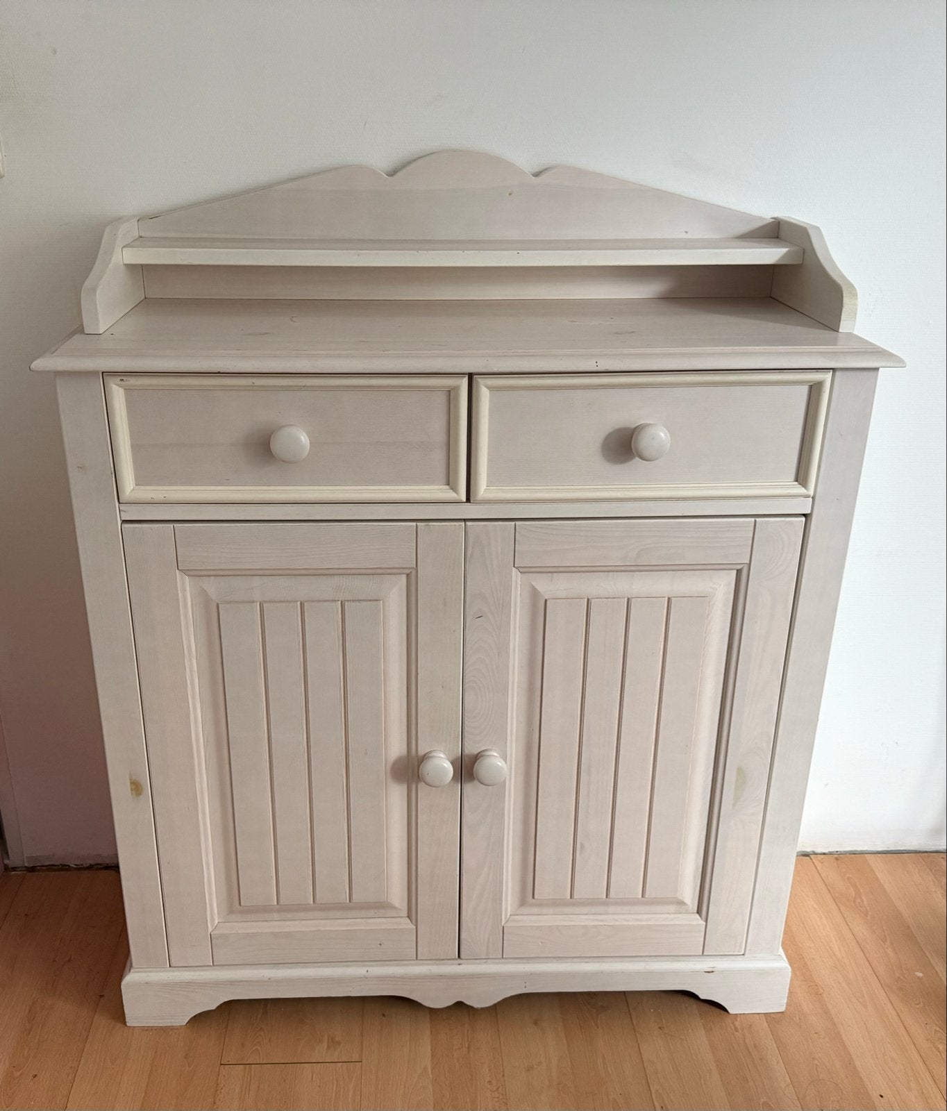 Wit houtlook kastje/commode met lades en deurtjes, Ophalen, Gebruikt