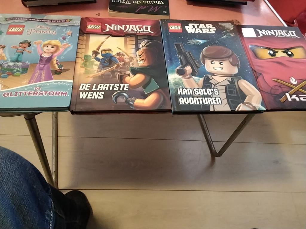 Lego Boekjes € 4 per stuk zie omschrijving, Boeken, Meerdere stripboeken, Ophalen of Verzenden, Zo goed als nieuw