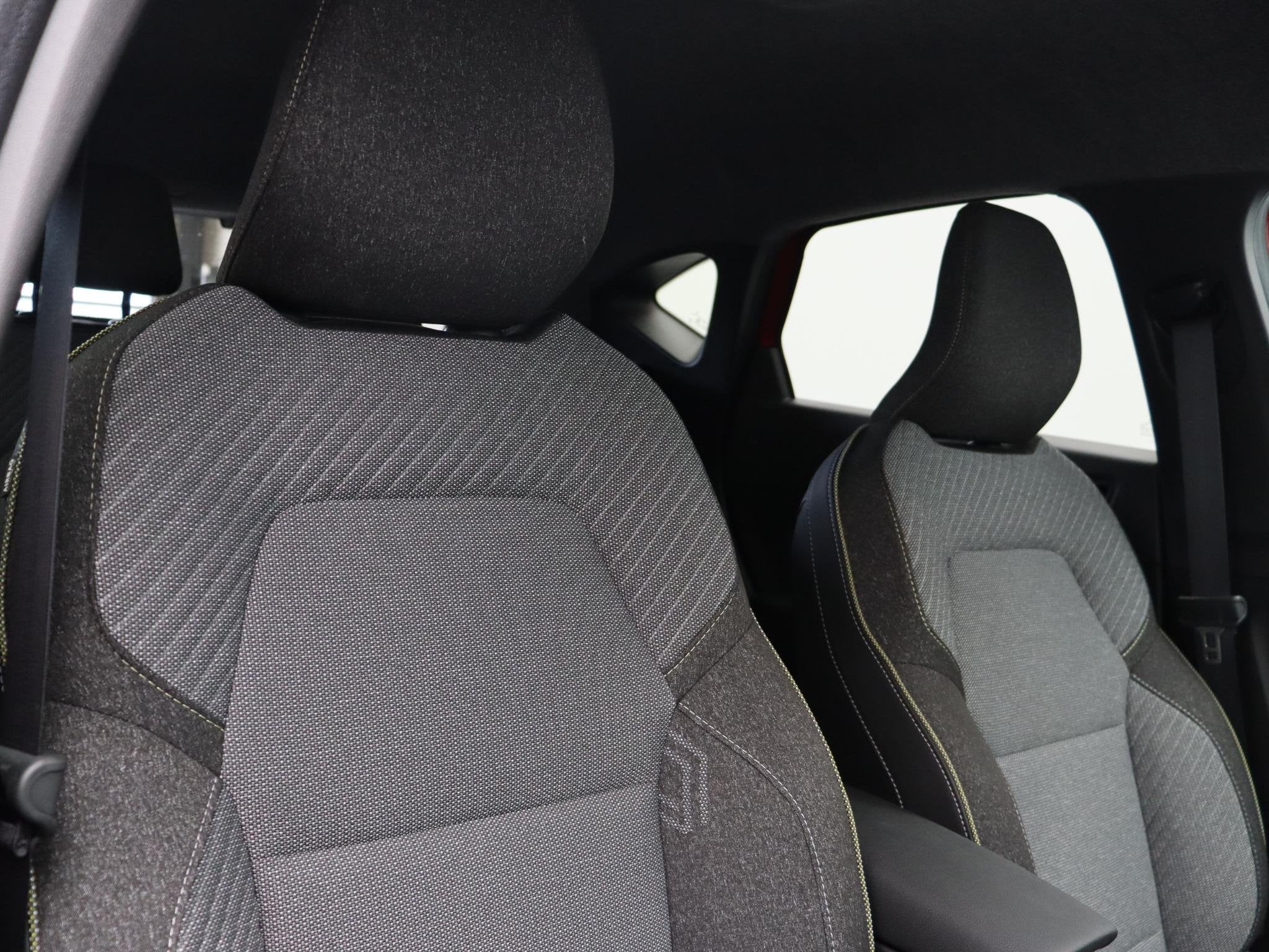 Renault Captur TCe 115pk techno | Vijf jaar garantie | Stoel, Auto's, Renault, Voorwielaandrijving, Euro 6, 1199 cc, Leder en Stof
