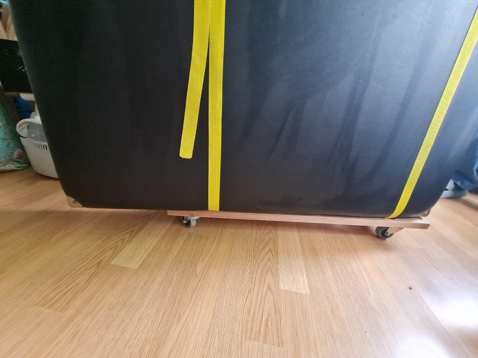 Grote zwarte professionele behandeltafel, Ophalen, Gebruikt
