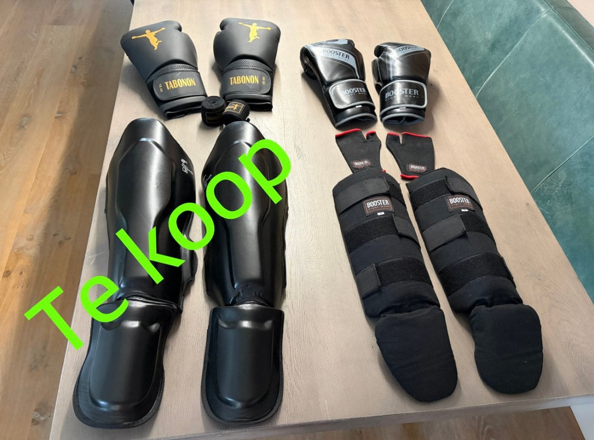 Vader (en zoon) complete set kickboksen maat L, 16 oz, Ophalen of Verzenden, Zo goed als nieuw