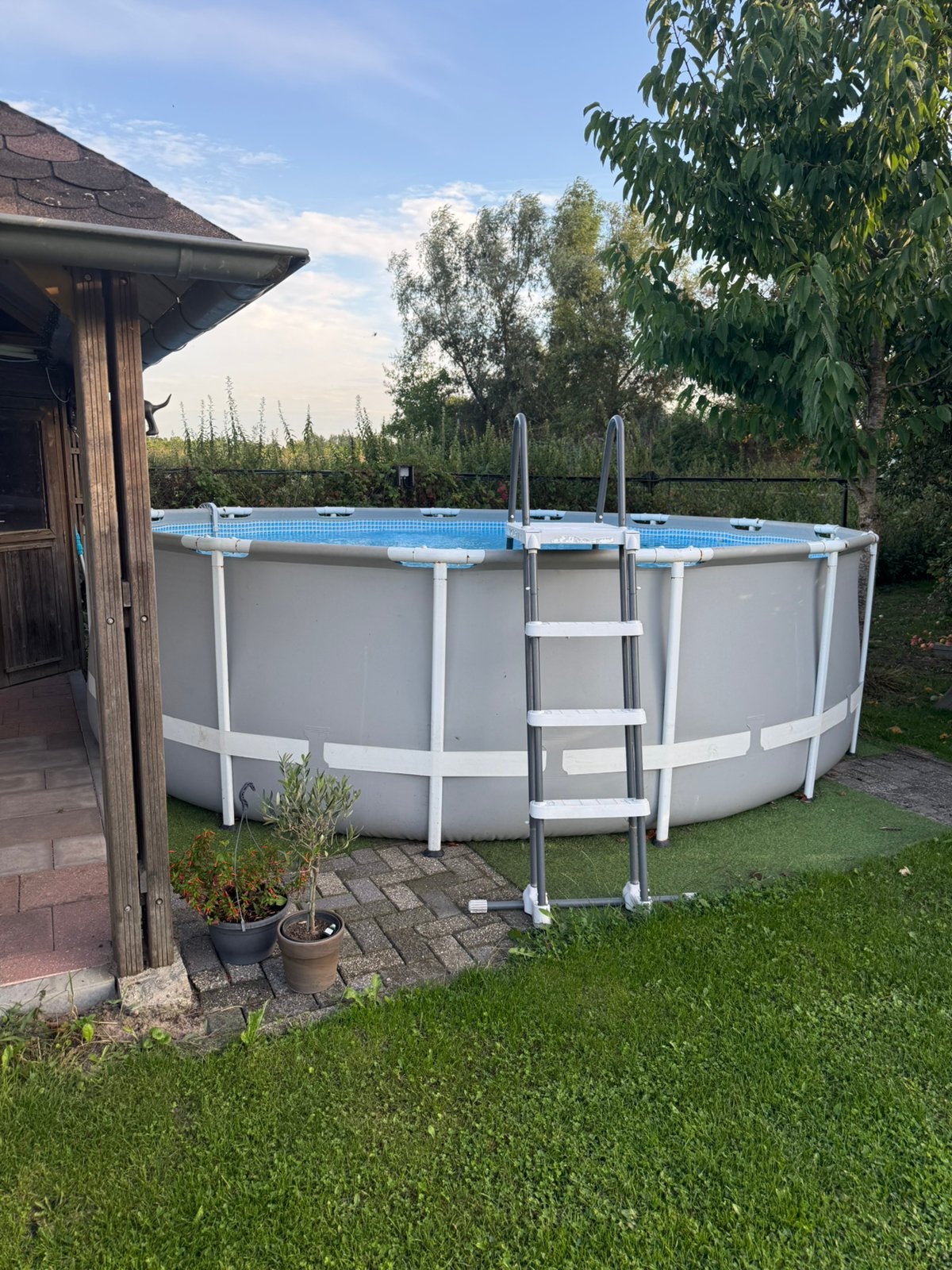 Intex zwembad, Ophalen, Rond, 300 cm of meer, Zo goed als nieuw