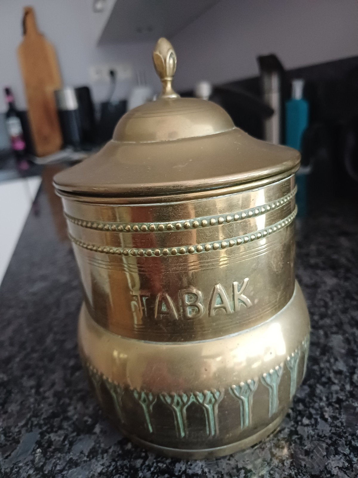 koperen tabakspot, Ophalen