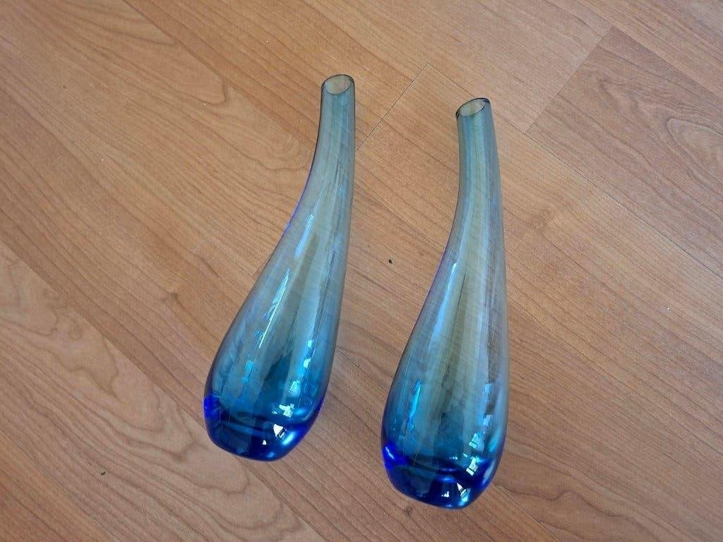 Vintage IKEA handgemaakte gebogen blauwe glazen vazen, Blauw, Ophalen of Verzenden, Handgemaakt, Glas