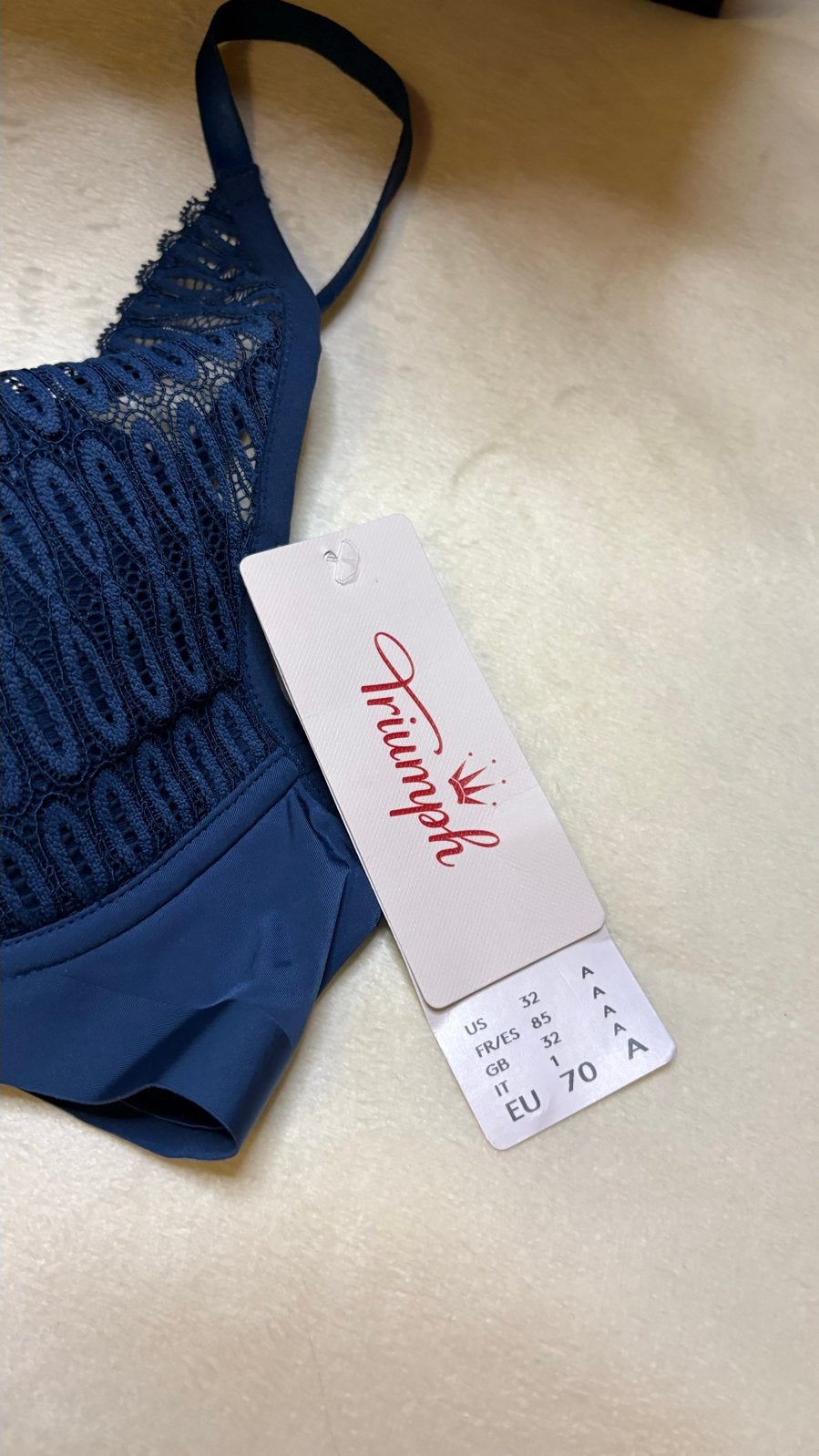 Triumph BH 70A - Nieuw met kaartjes, Verzenden, Blauw, BH