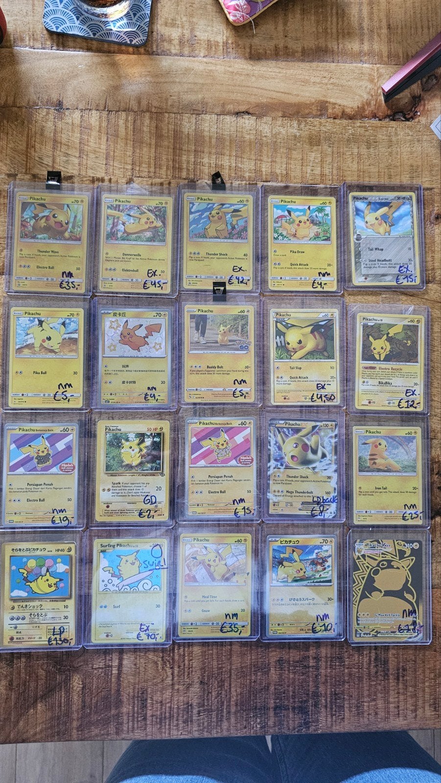 Pikachu kaarten te koop!, Ophalen of Verzenden, Zo goed als nieuw, Meerdere kaarten