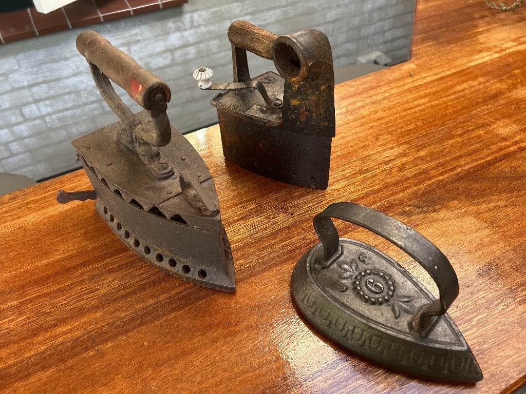 Antieke strijkijzers, Antiek en Kunst, Antiek | Gereedschap en Instrumenten, Ophalen