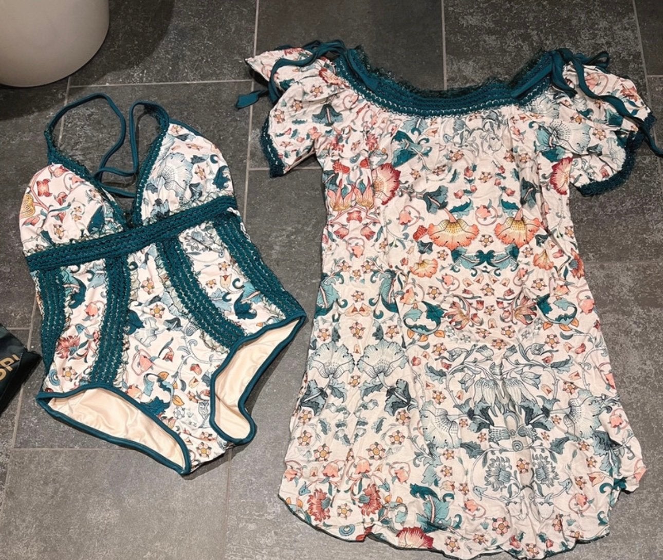 DESPI badpak met jurkje nieuw, Kleding | Dames, Mi, Badpak, Zo goed als nieuw, Mi