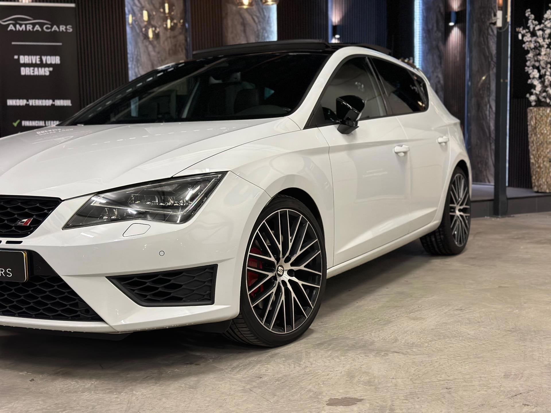 Seat Leon 2.0 TSI Cupra 280 PANO/LEDER/ACC/FULL, 15 km/l, Euro 6, 4 cilinders, 1984 cc