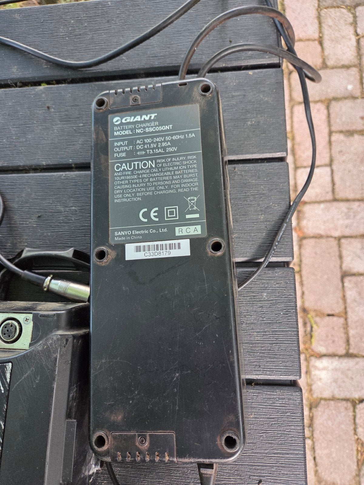 giant twist batterijen plus lader., Ophalen, Gebruikt