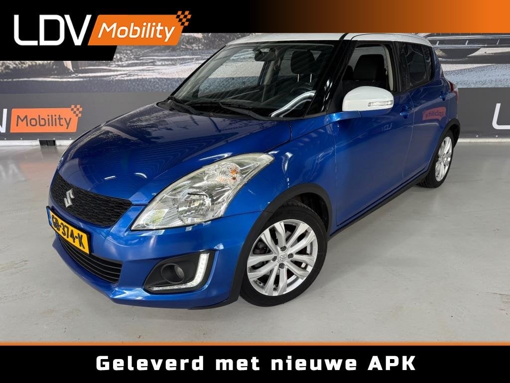 Suzuki SWIFT 1.2 EXCLUSIVE EASSS / Stoelverwarming / Afneemb, Auto's, Suzuki, Euro 5, Gebruikt, 4 cilinders, Origineel Nederlands