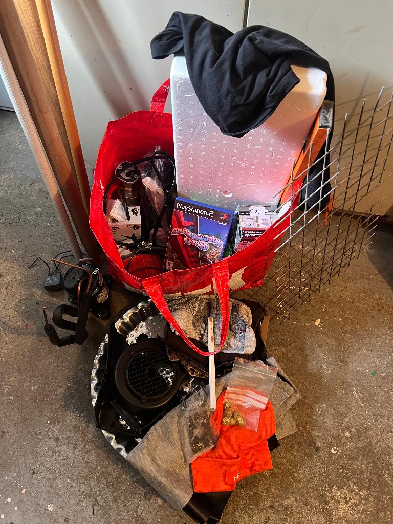 Tas met rommelmarkt spullen, Ophalen, Gebruikt