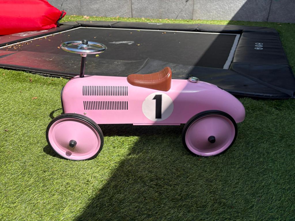 Roze Retro Roller Loopauto - Zo goed als nieuw, Ophalen, Zo goed als nieuw, Loopvoertuig