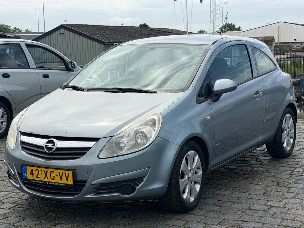 Opel Corsa 1.2 16V 3D WR 2007 Grijs AIRCO NET GEVULD, Voorwielaandrijving, 450 kg, 40 €/maand, 4 cilinders