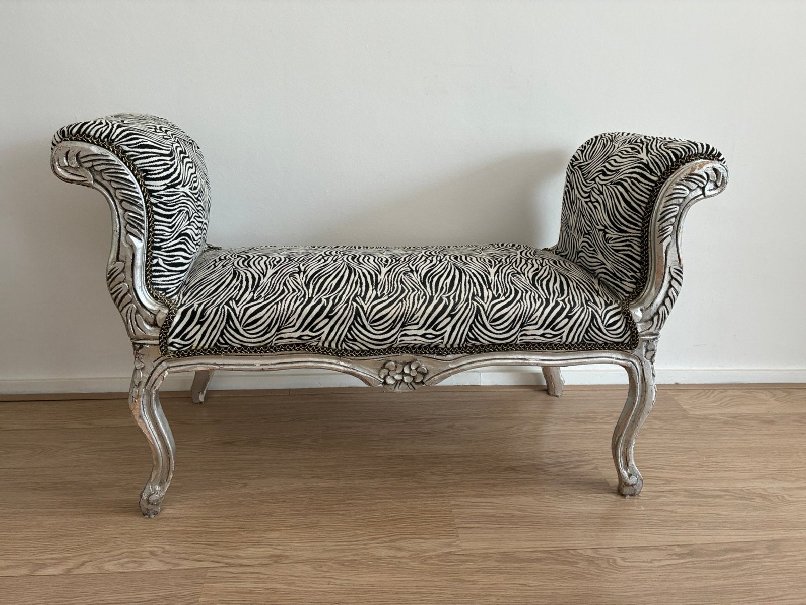 Te koop barok bankje met zebraprint, Huis en Inrichting, Fauteuils, Ophalen, Gebruikt, Minder dan 75 cm, 100 tot 125 cm