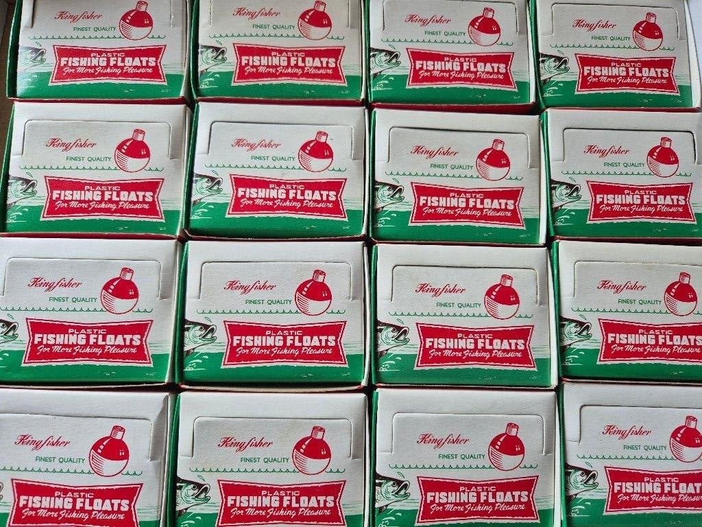 16x doosjes nieuwe vintage plastic verklikkers 3/4, Ophalen of Verzenden, Nieuw, Dobber of Lood