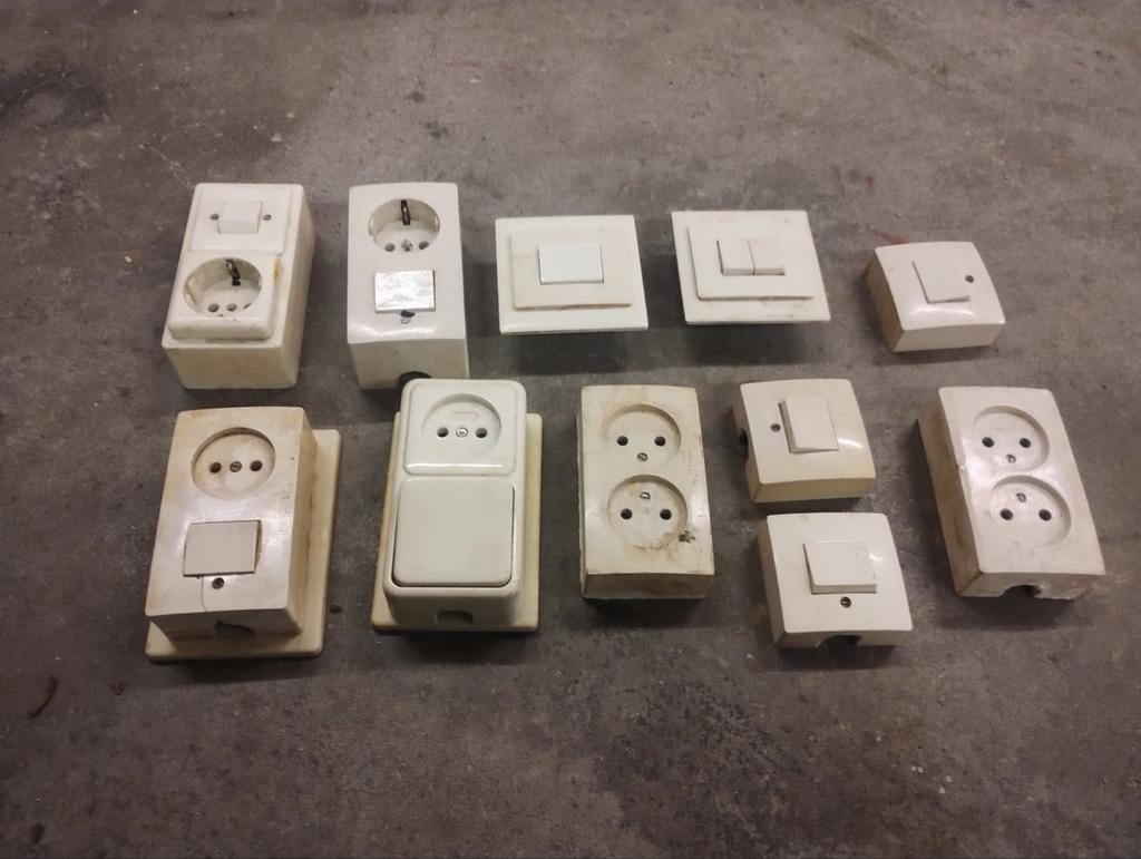 Schakelmateriaal schakelaar stopcontact, Ophalen, Gebruikt