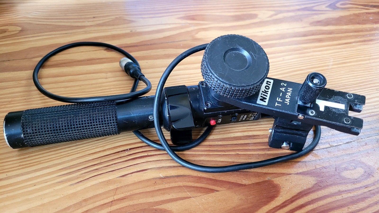 Nikon TF-A2 TZ-D3 MS-20 Camera Handvat met Kabel, Ophalen