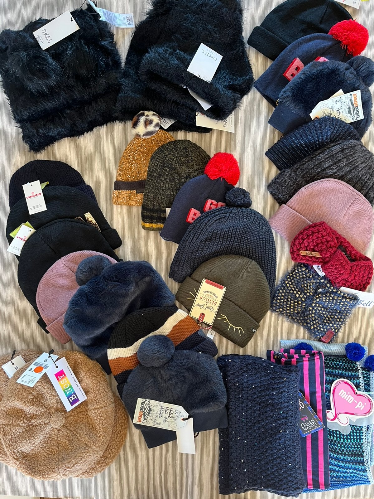 Restpartij nieuwe mutsen en sjaals kids 29 stuks, Ophalen of Verzenden, Nieuw