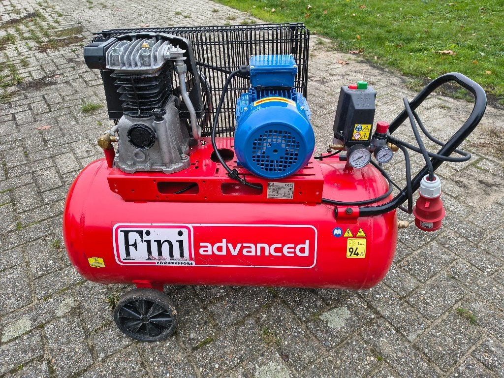 Compressor 400 volt, Doe-het-zelf en Verbouw, Ophalen, 10 bar of meer, Zo goed als nieuw, 25 tot 100 liter