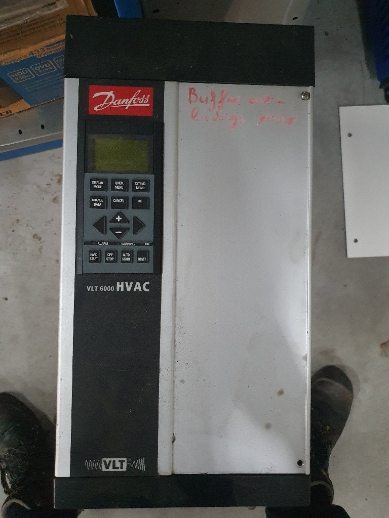 Danfoss VLT 6000 frequentieregelaar omvormer ( 497 )