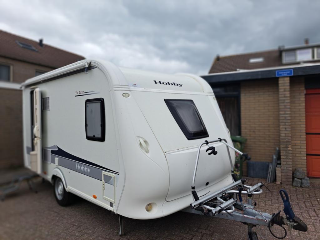 Hobby sfe de luxe bj 2013, Caravans en Kamperen, Caravans, Hobby, Frans bed, 750 - 1000 kg, Particulier