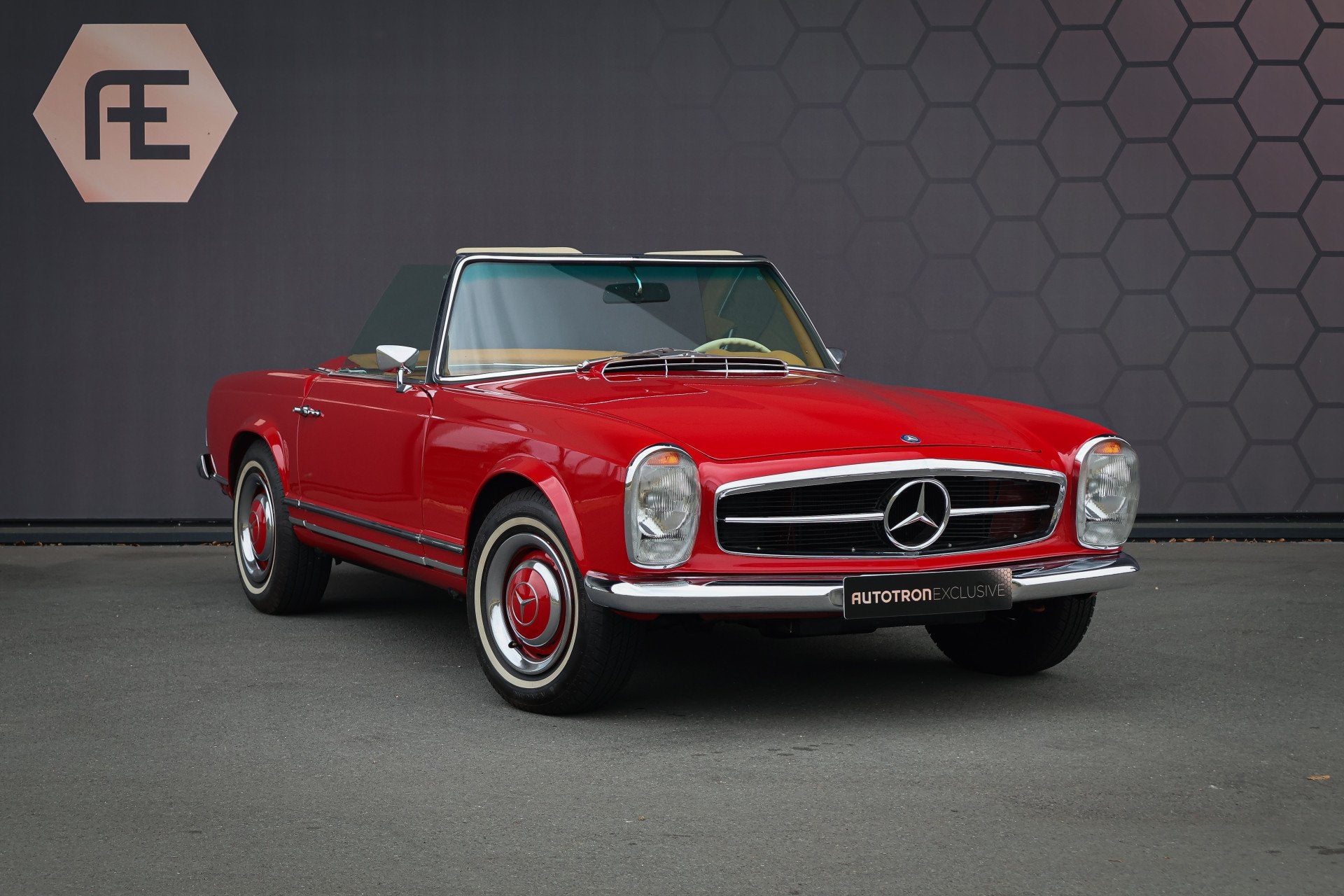 Mercedes-Benz 200-serie 230 SL Mercedes-Benz 230 SL, foto 9