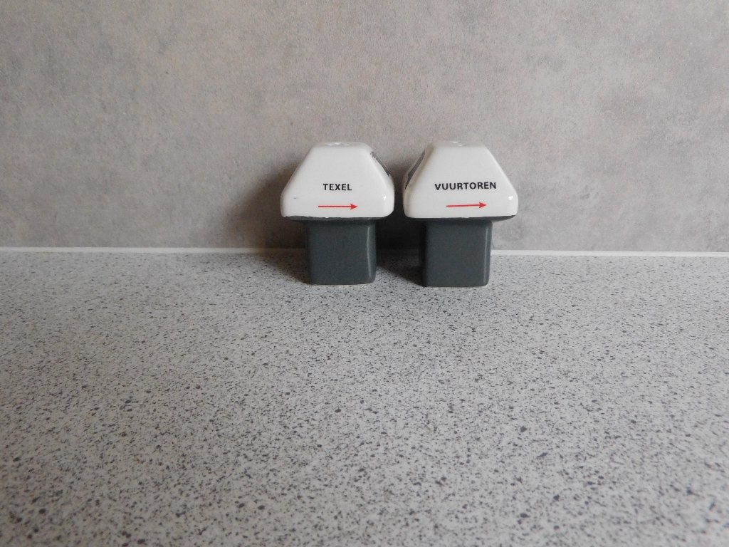Peper en Zoutstel Paddenstoel Wegwijzer Texel, Huis en Inrichting, Overige merken, Overige typen, Ophalen of Verzenden, Zo goed als nieuw