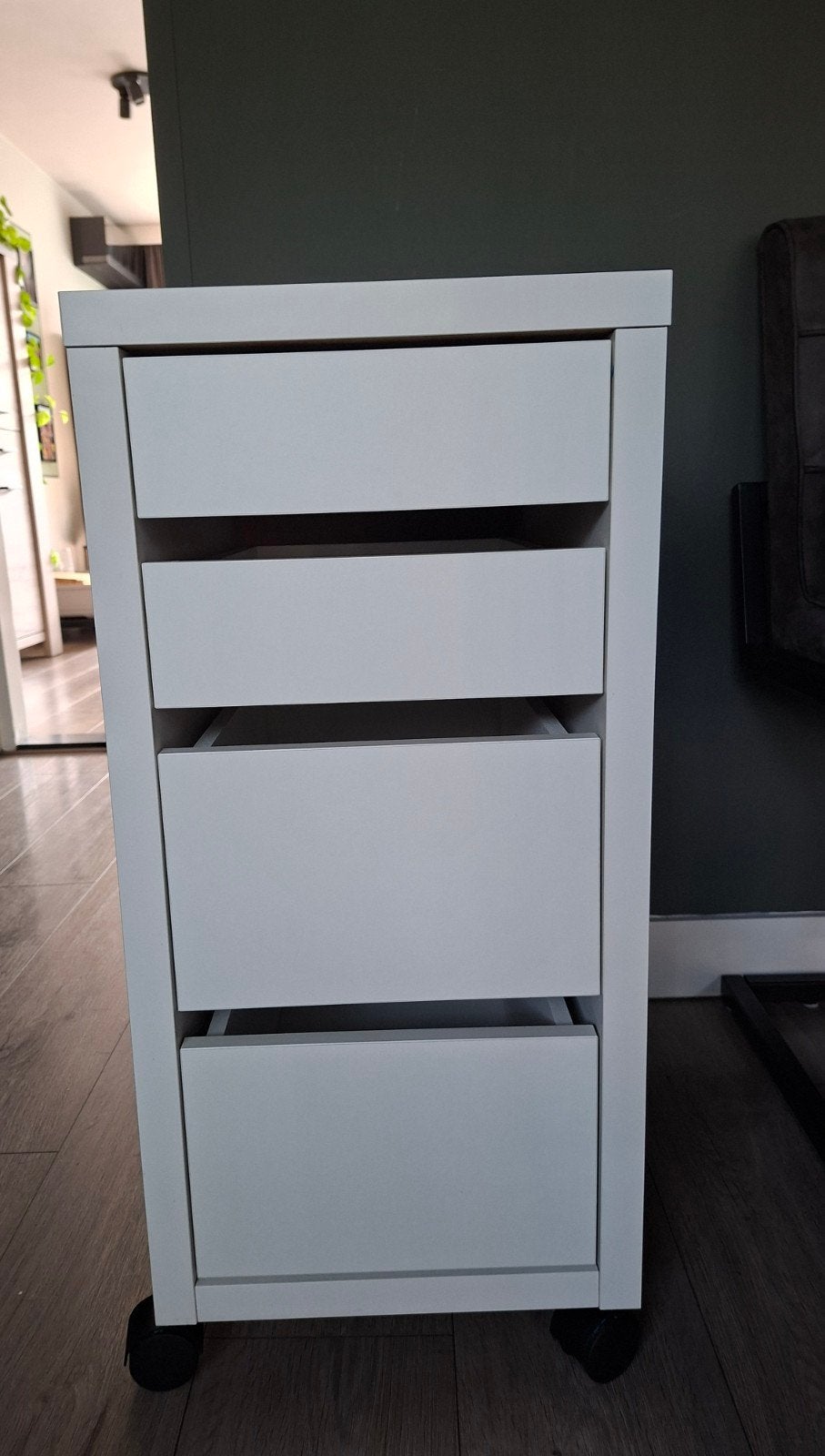 ladeblok Micke op wielen, Ophalen, Minder dan 50 cm, Zo goed als nieuw, Minder dan 100 cm