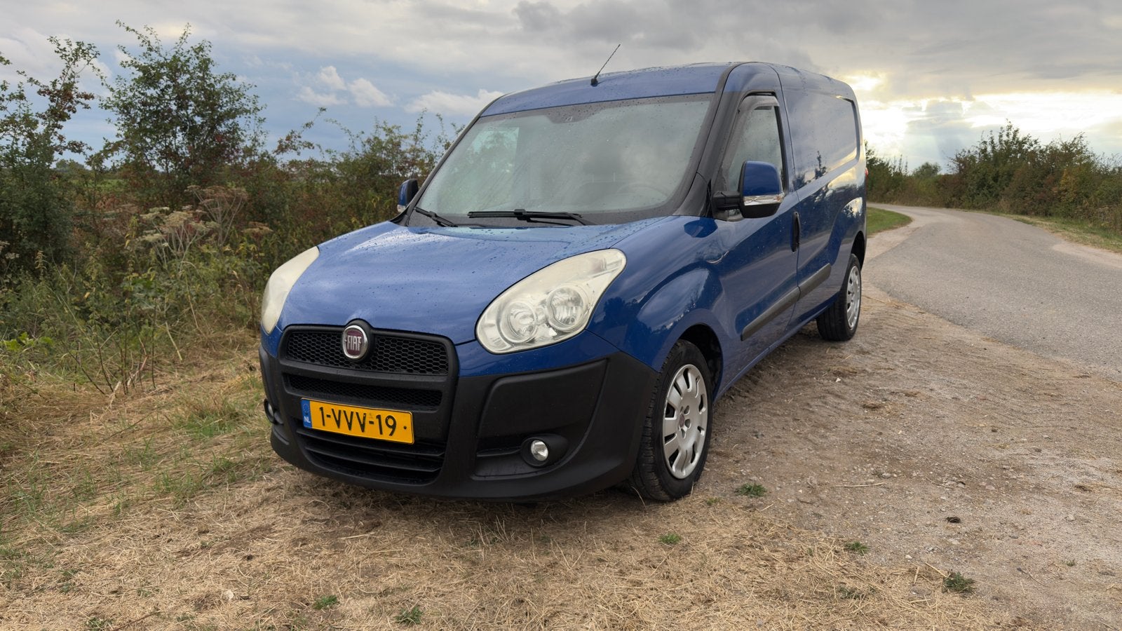 Fiat Doblo, 1345 kg, Stof, Airbags, 4 cilinders